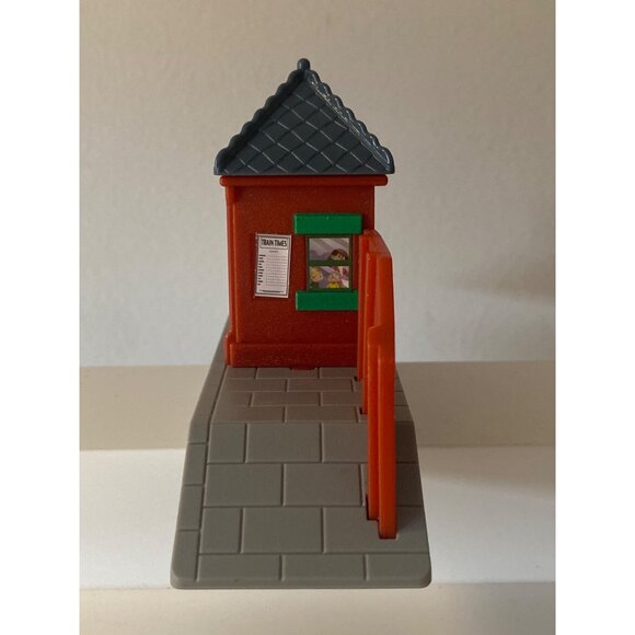 2009 Gullane Thomas Friends Limited Mattel Toy Train Station Depot Pretend Play - Picture 10 of 16